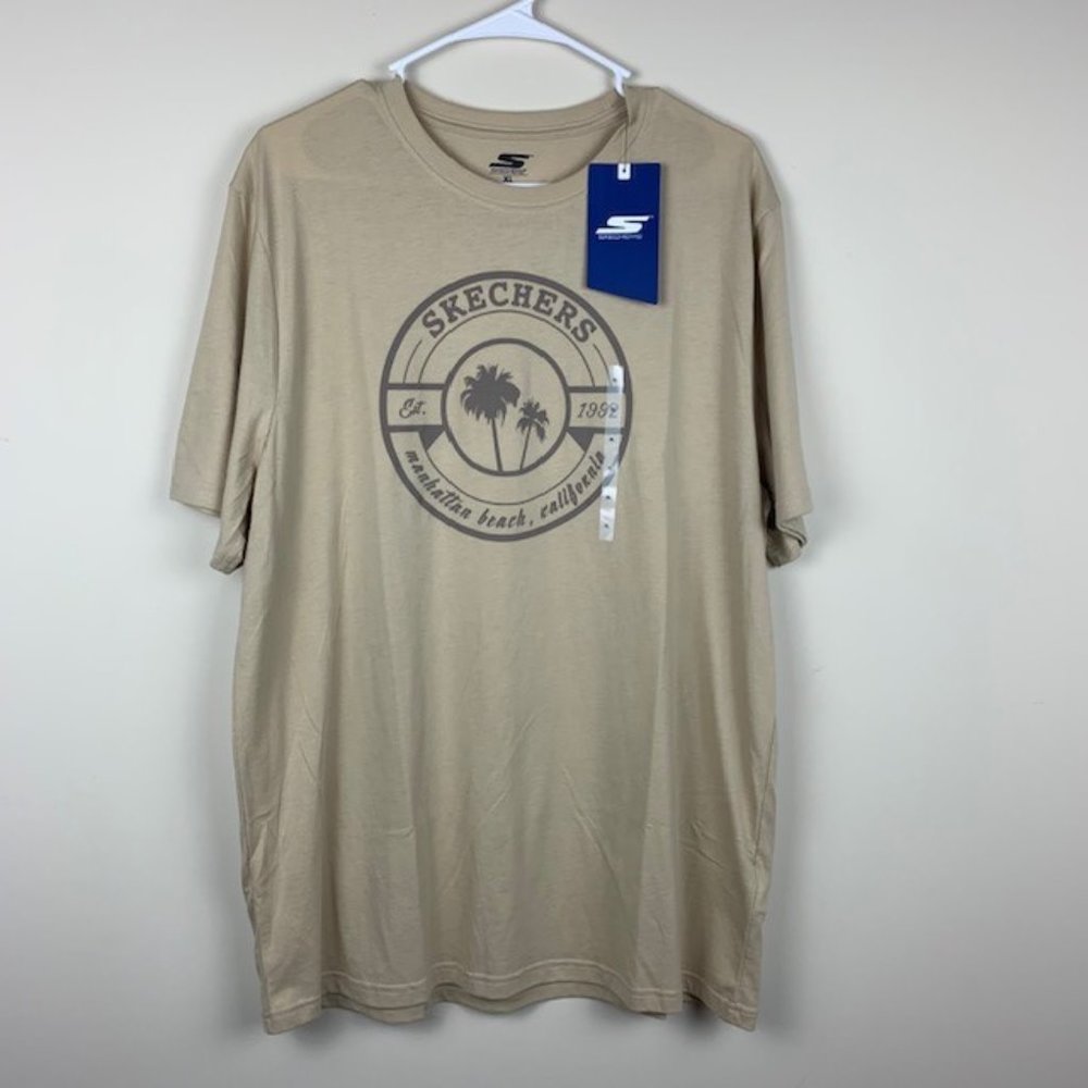 New with tags Skechers Graphic Tee size XL